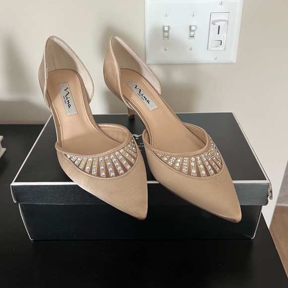 Nina heels - Picture 1 of 6